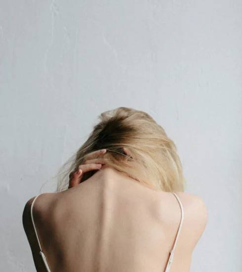 dolor lumbar por estrés con tensión en la espalda